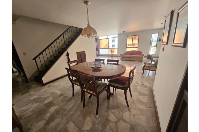 Apartamentos, Venta, Versalles - $370.000.000