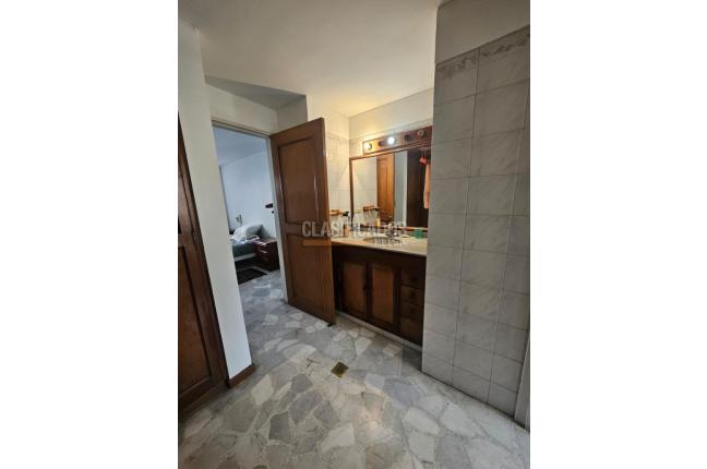 Apartamentos, Venta, Versalles - $370.000.000