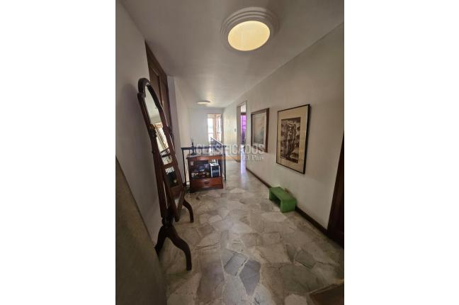 Apartamentos, Venta, Versalles - $370.000.000