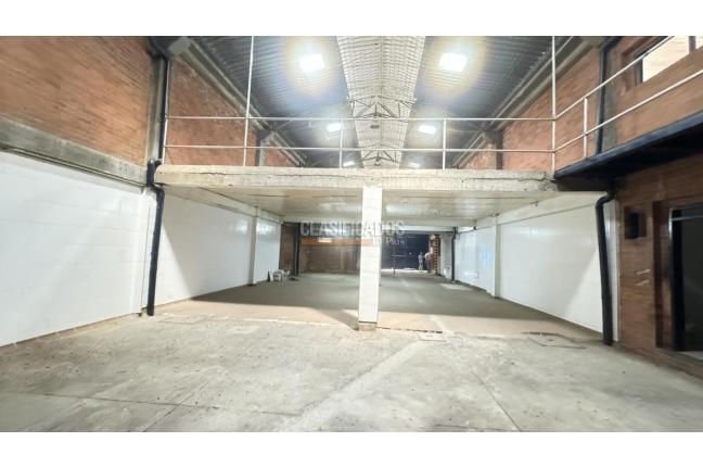 Locales y Bodegas, Alquiler, Porvenir - $6.500.000