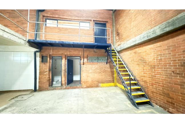 Locales y Bodegas, Alquiler, Porvenir - $6.500.000