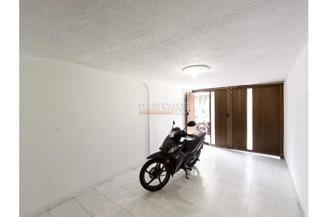 Casas, Venta, Paseo de los Almendros - $450.000.000