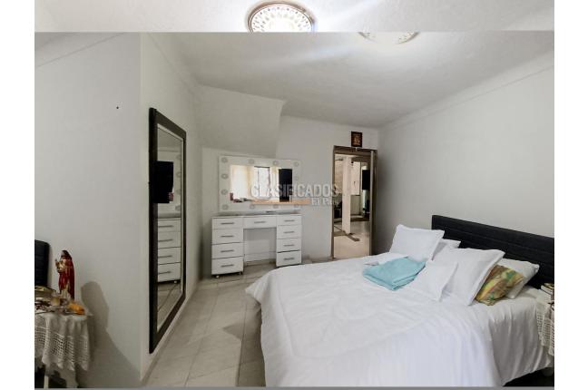 Casas, Venta, Paseo de los Almendros - $450.000.000