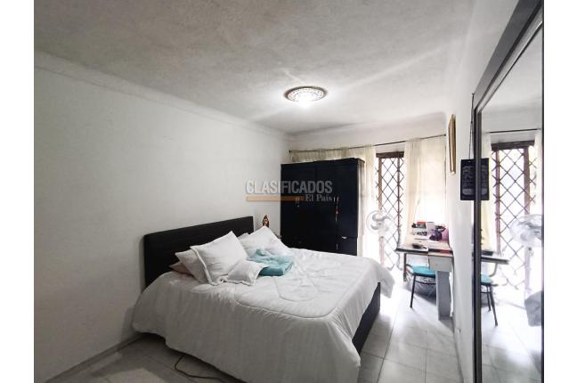 Casas, Venta, Paseo de los Almendros - $450.000.000