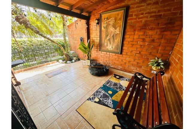 Casas, Venta en Ciudad Jardín