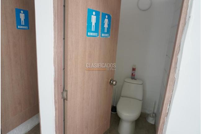 Oficinas y Consultorios, Alquiler, La Flora - $2.300.000