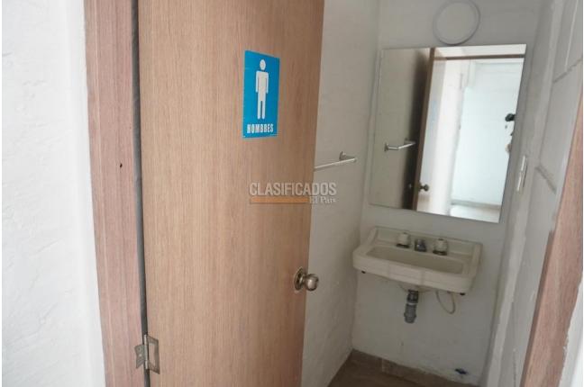 Oficinas y Consultorios, Alquiler, La Flora - $2.300.000