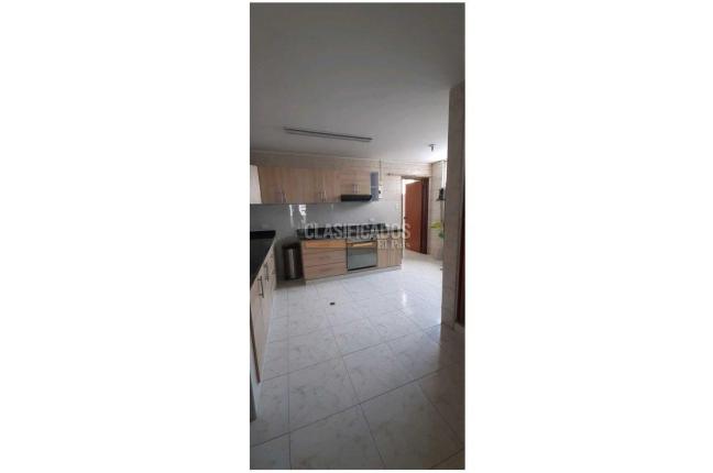 Apartamentos, Venta, Versalles - $360.000.000