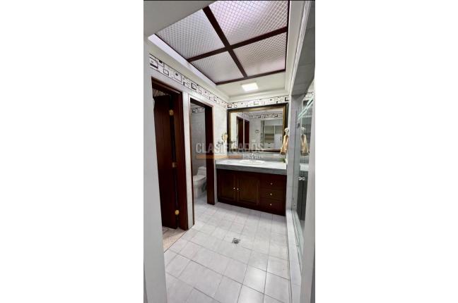 Casas, Venta, Versalles - $780.000.000