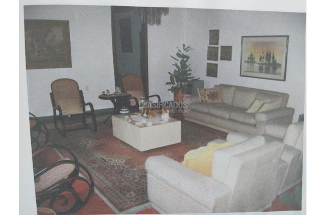 Casas, Venta, Ginebra - $730.000.000