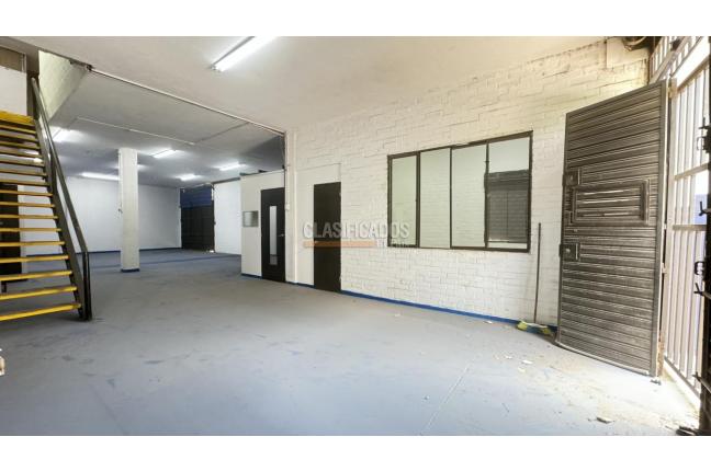 Locales y Bodegas, Alquiler, Bolivariano - $5.500.000