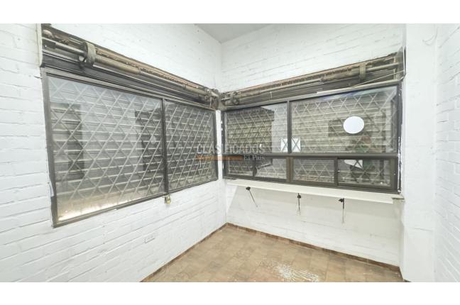 Locales y Bodegas, Alquiler, Bolivariano - $5.500.000