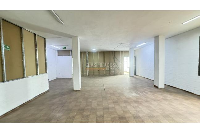 Locales y Bodegas, Alquiler, Bolivariano - $5.500.000