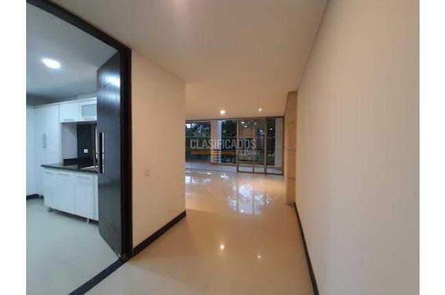 Apartamentos, Venta en Pance