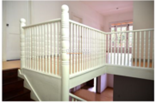 Casas, Alquiler, Granada - $7.900.000