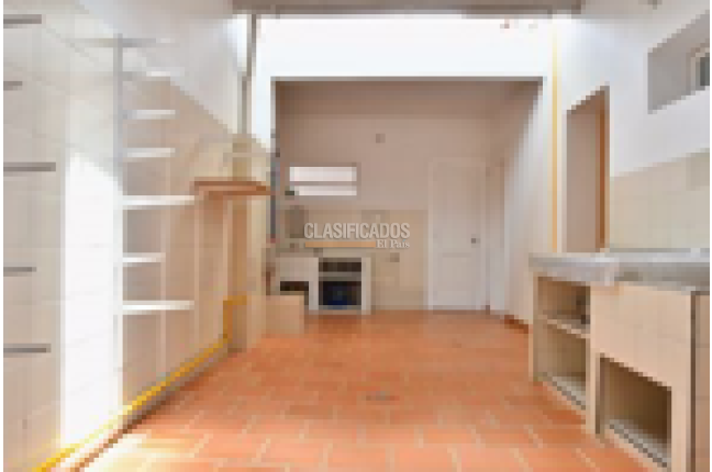 Oficinas y Consultorios, Alquiler, Granada - $7.900.000