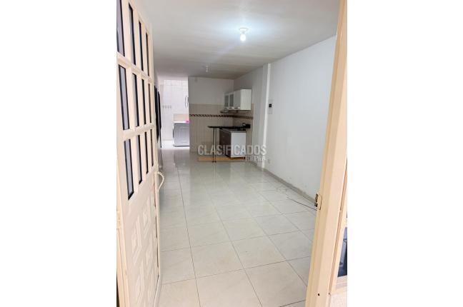 Apartamentos, Alquiler, El Trébol - $850.000