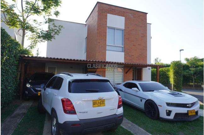 Casas, Venta en La Morada