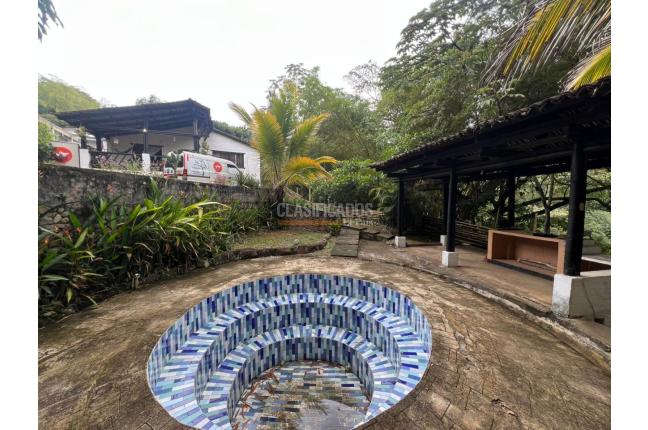 Casas, Venta, La Buitrera - $500.000.000