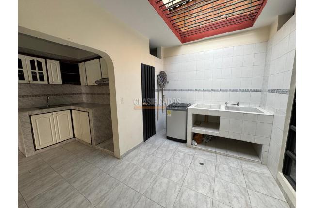 Casas, Venta, Salomia - $310.000.000