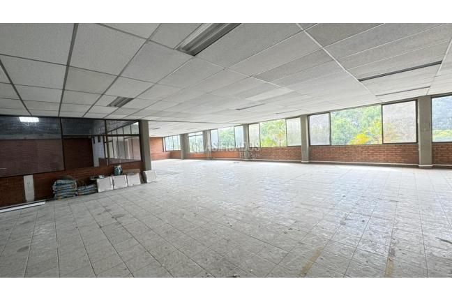 Locales y Bodegas, Alquiler, Yumbo - $17.600.000