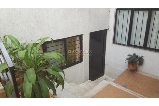 Edificios, Venta en Granada