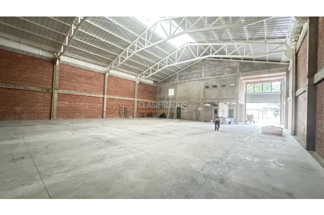 Locales y Bodegas, Alquiler, Los Cámbulos - $19.000.000