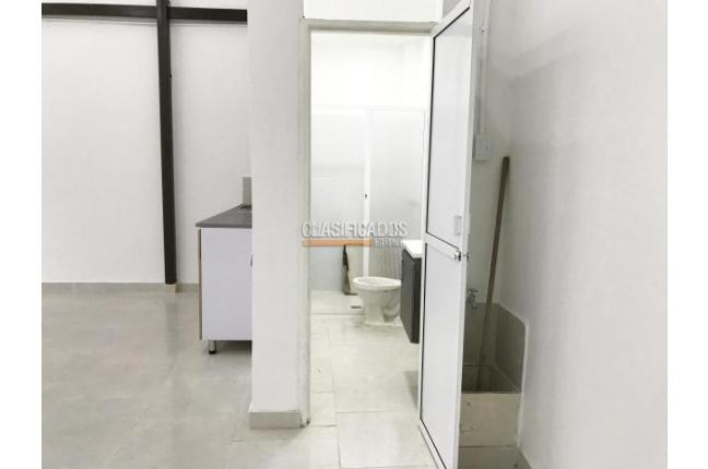 Locales y Bodegas, Alquiler, Alameda - $2.400.000