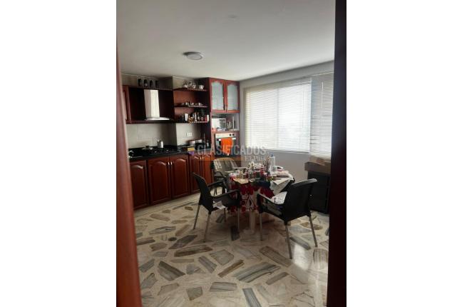 Apartamentos, Venta, Altos de San Fernando - $450.000.000