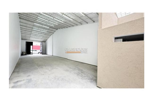 Locales y Bodegas, Alquiler, Bretaña - $2.600.000