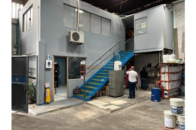 Locales y Bodegas, Alquiler, Porvenir - $8.000.000