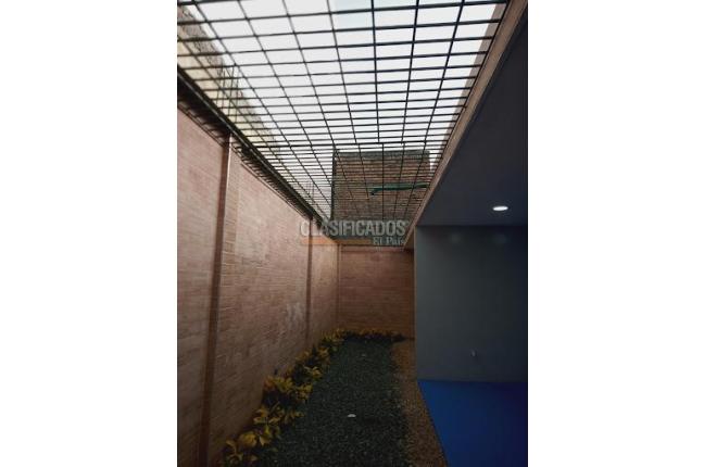 Locales y Bodegas, Venta, Prados del Norte - $1.260.000.000