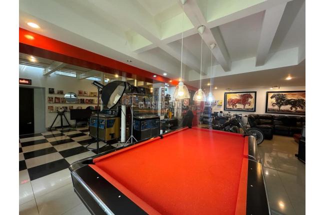 Casas, Alquiler en Ciudad Jardín