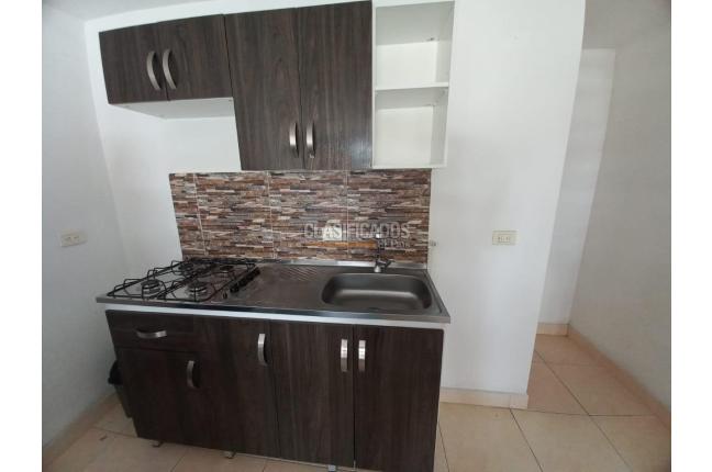Apartaestudios, Alquiler en Salomia