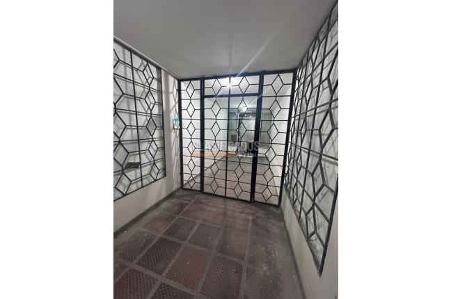 Edificios, Venta, Centenario - $4.200.000.000