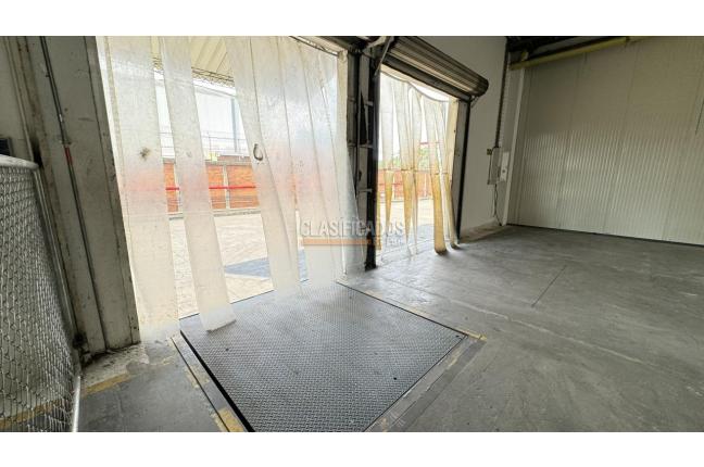 Locales y Bodegas, Alquiler, Salomia - $45.525.000