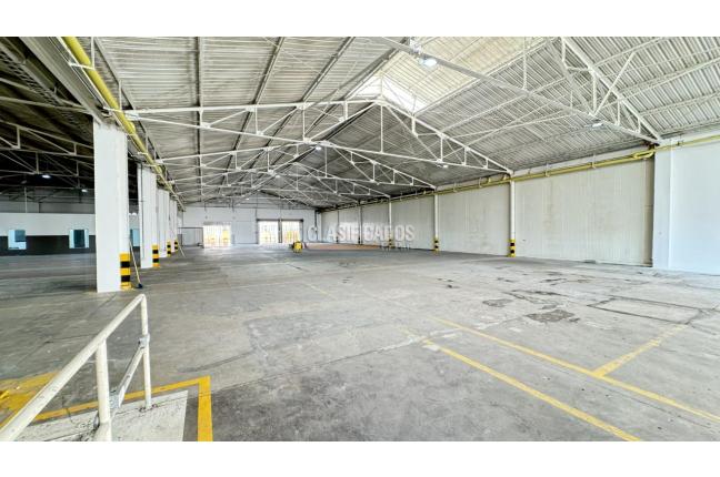 Locales y Bodegas, Alquiler, Salomia - $45.525.000