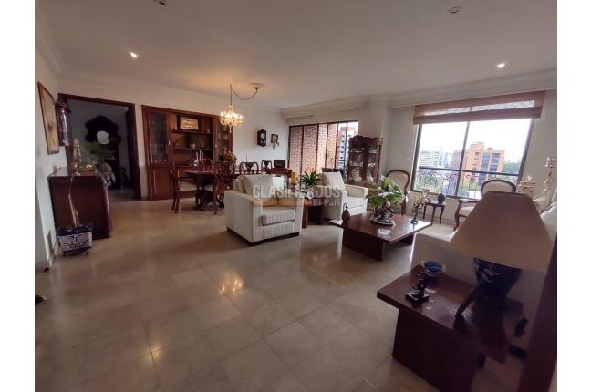 Apartamentos, Venta en Santa Mónica Residencial
