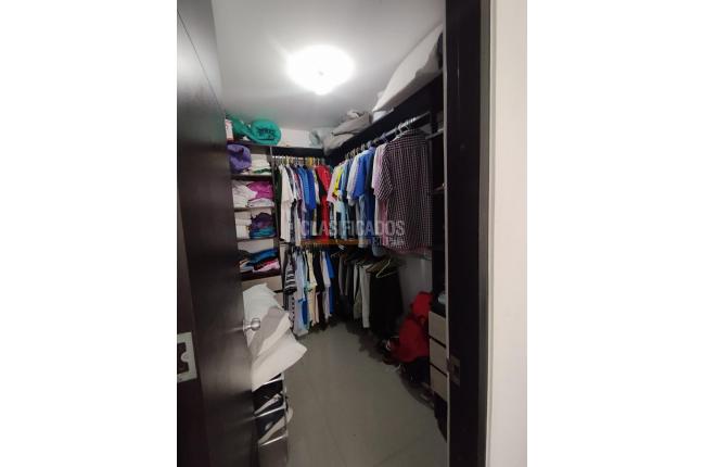 Apartamentos, Venta, La Flora - $530.000.000