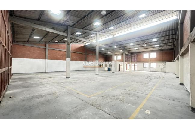 Locales y Bodegas, Alquiler en La Nubia