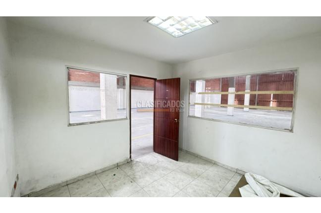 Locales y Bodegas, Alquiler, La Nubia - $9.400.000