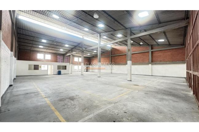 Locales y Bodegas, Alquiler, La Nubia - $9.400.000