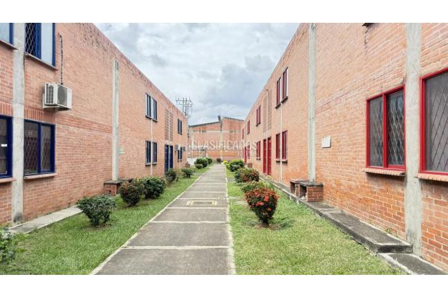 Locales y Bodegas, Alquiler, La Nubia - $9.400.000