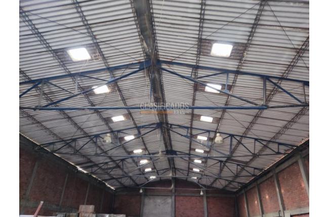 Locales y Bodegas, Alquiler en Yumbo