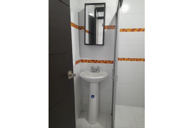 Apartaestudios, Alquiler, La Esmeralda