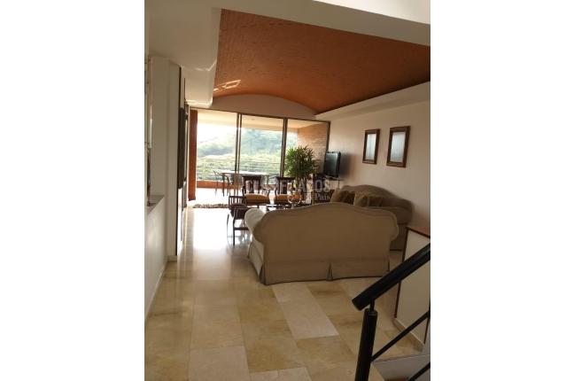 Apartamentos, Venta en Altos Menga