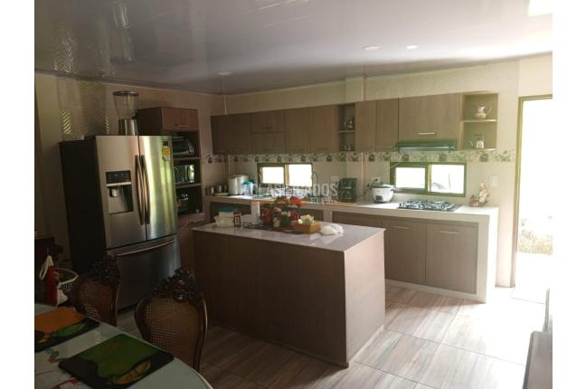 Fincas y Casas Campestres, Venta, Restrepo - $900.000.000