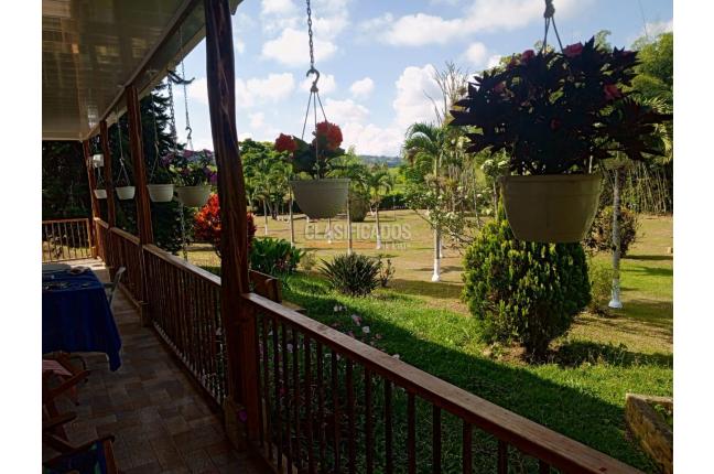 Fincas y Casas Campestres, Venta en Restrepo