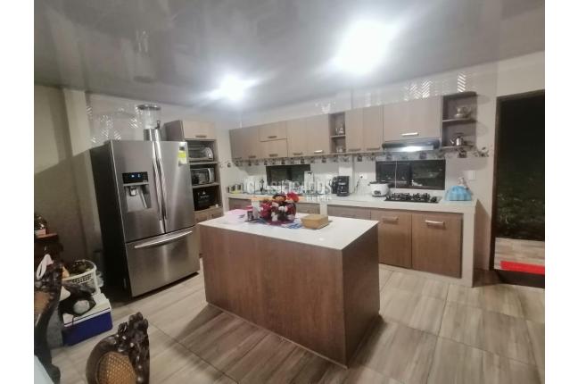 Fincas y Casas Campestres, Venta, Restrepo - $900.000.000