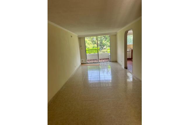 Apartamentos, Venta, Primero de Mayo - $250.000.000